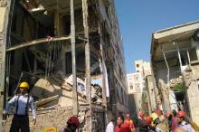 نجات 12 نفر از زیر آوار در پی ریزش ساختمان مسکونی